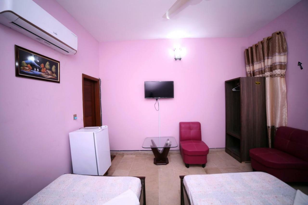 קראצ'י Season Inn מראה חיצוני תמונה